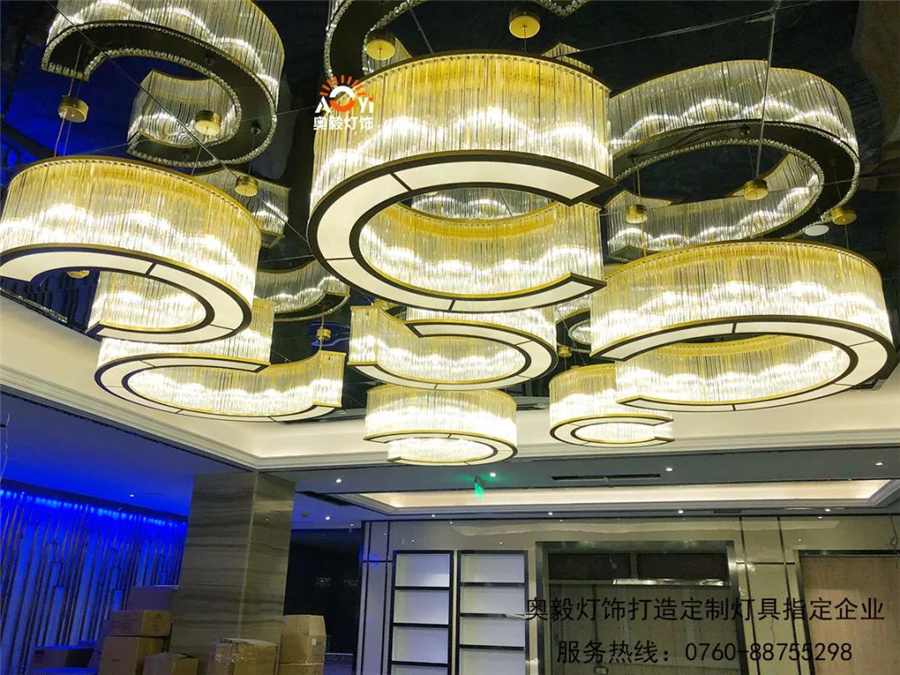 304am永利集团
工程案例 | 上海北路宝乐迪KTV项目灯具定制